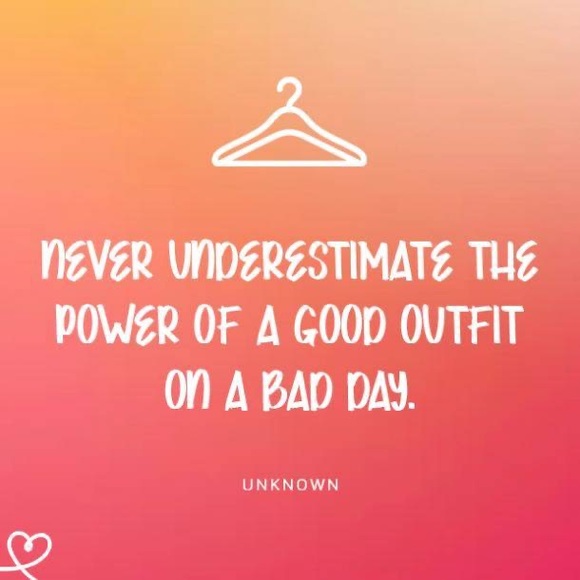 Poshmark Ambassador/ Instagram @trueworthstyle ☀️ - Picture 4 of 7